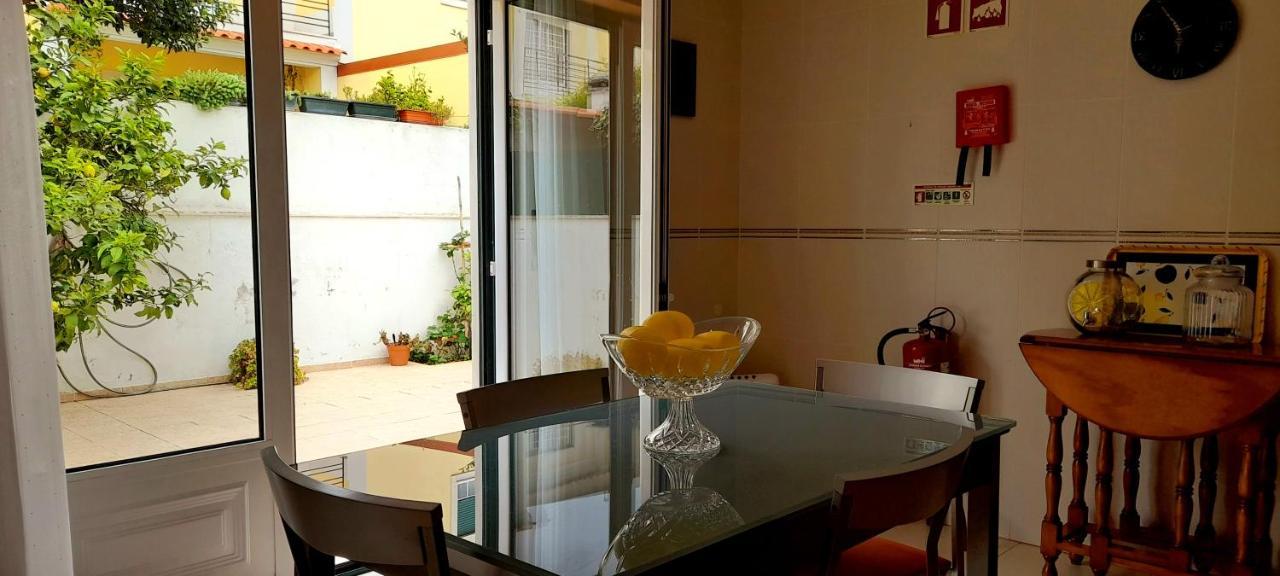 Casa Dos Limoes Hotel Caldas Da Rainha Bagian luar foto